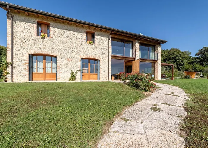 Vista Dai Colli Tatil Evi *